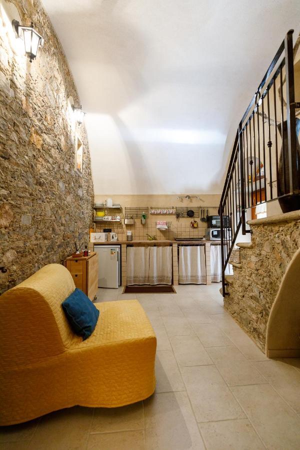 Arve Castelbianco - B&B E Appartamento Colletta Екстер'єр фото