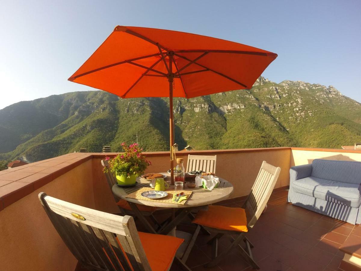 Arve Castelbianco - B&B E Appartamento Colletta Екстер'єр фото